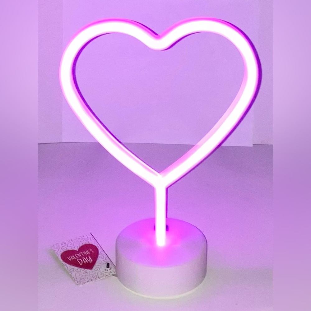 LED Neon Heart Sign - NEW! - Picture 2 of 5
